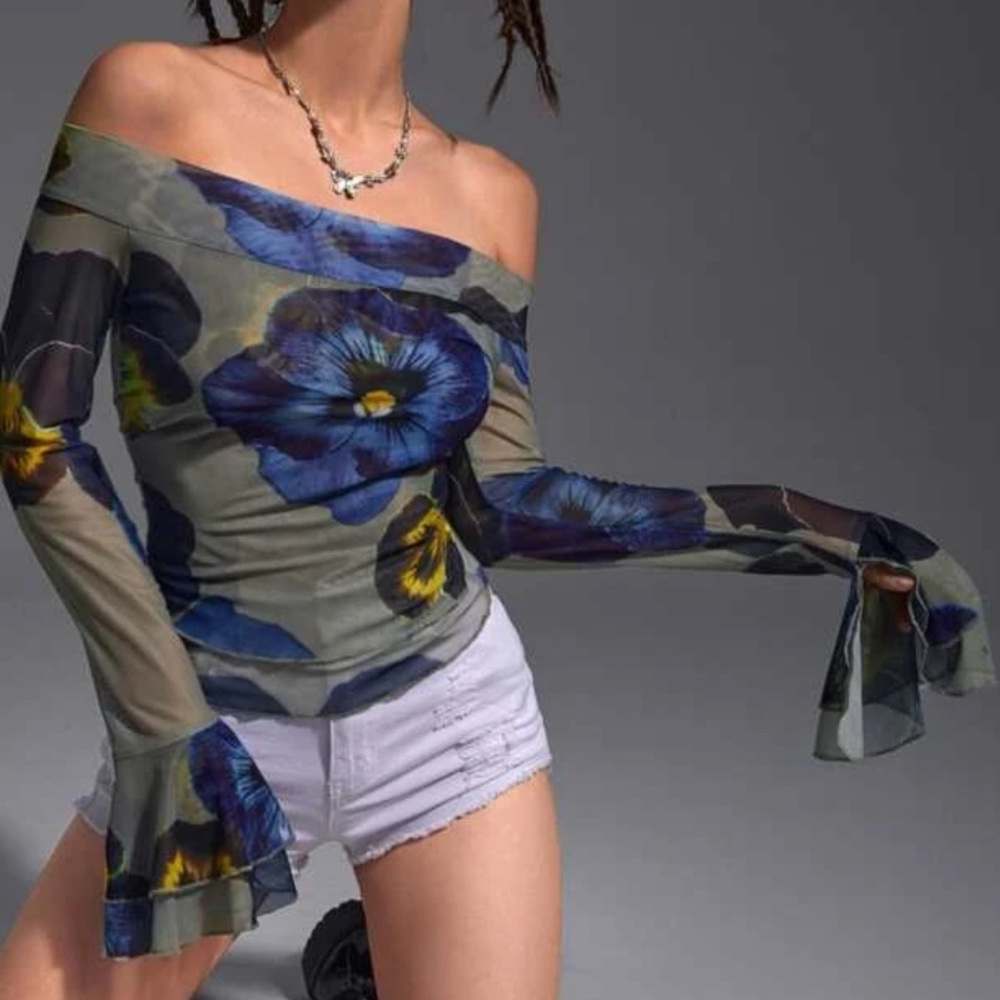 Floral Print Off Shoulder Ruffle Trim Top